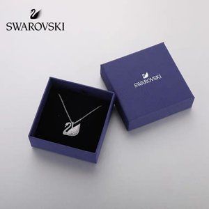 Swarovski large pearl swan necklace